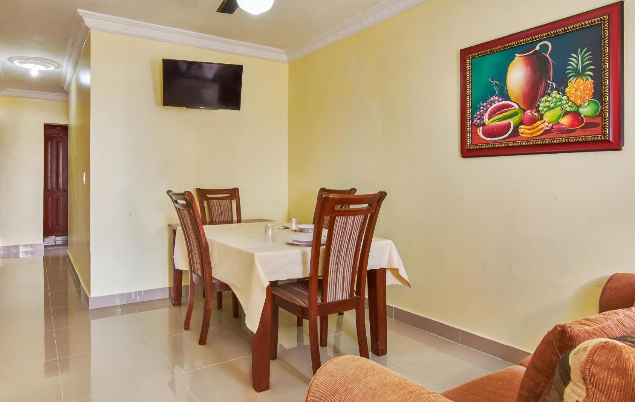 Bnb Tropical Island Aparthotel - Corales Del Sur - Santo Domingo Este La Viva Εξωτερικό φωτογραφία