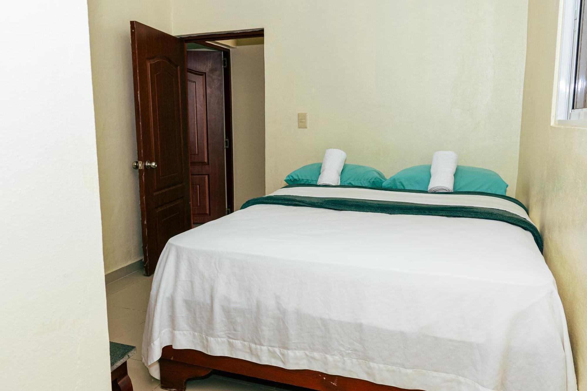 Bnb Tropical Island Aparthotel - Corales Del Sur - Santo Domingo Este La Viva Εξωτερικό φωτογραφία